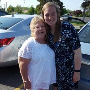 Meet your Posher, Alyssa